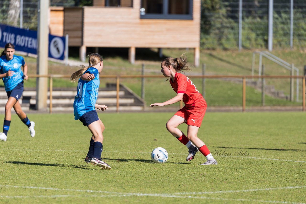 Bild 90 - wBJ TuS Rotenhof - Holstein Kiel : Ergebnis: 1:4